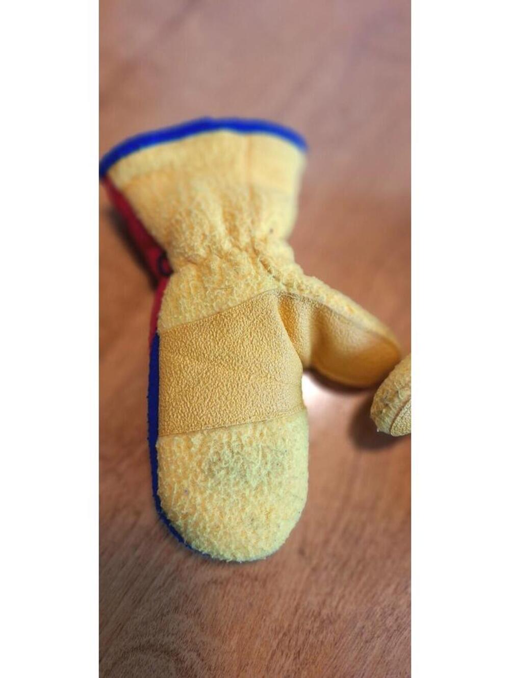 Vtg OshKosh B'Gosh Fleece Youth Mittens Red/Yellow/Blue Colorblock Hook/loop - Picture 3 of 9